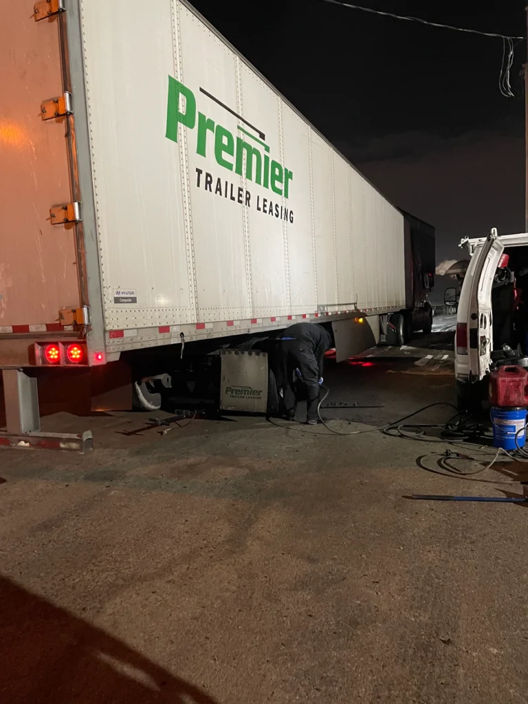 emergency roadside truck and trailer repair
